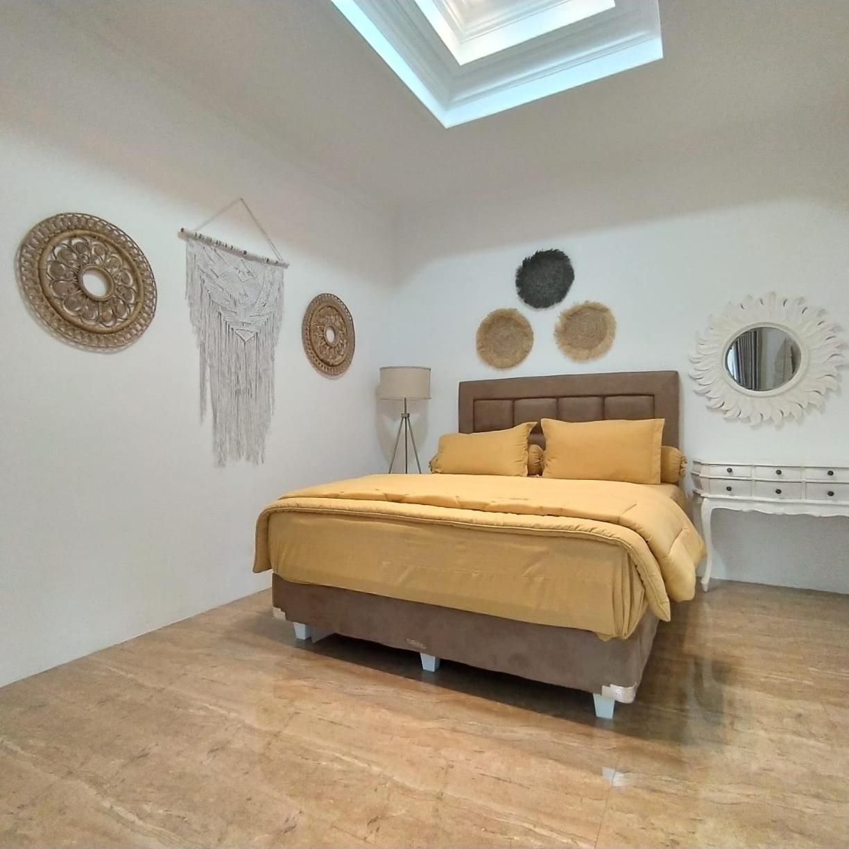 Villa Kota Bunga Malini 7 Cinengangirang Экстерьер фото