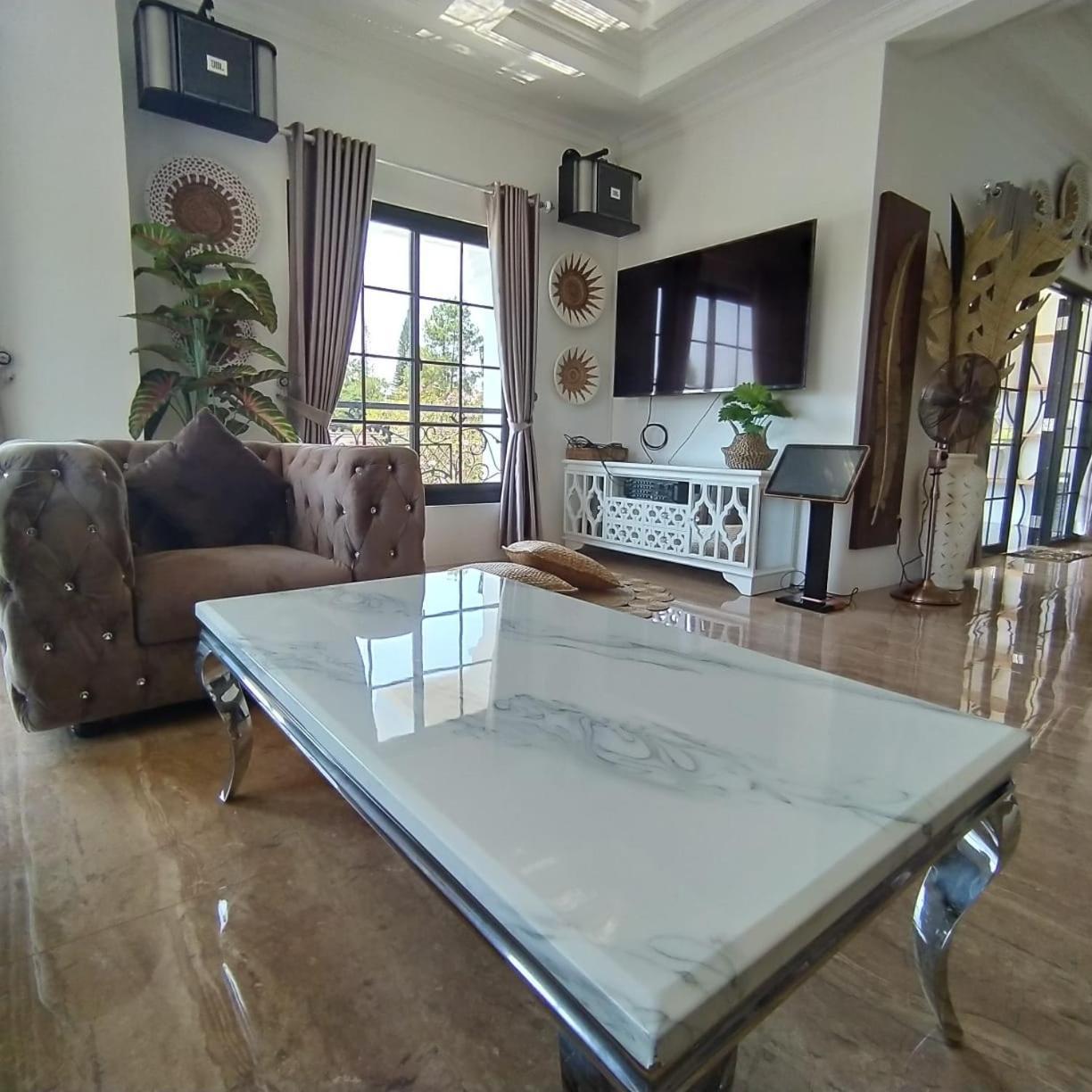 Villa Kota Bunga Malini 7 Cinengangirang Экстерьер фото
